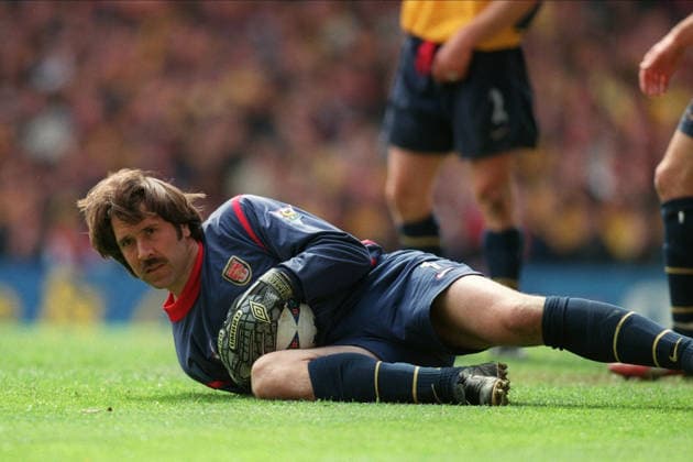Arsenal V Manchester United, ManU FA Cup Semi-Final Replay David Seaman of Arsenal on the ball during the FA Cup Semi-Final Replay match between Arsenal and Manchester United at Villa Park on April 14, 1999 in Birmingham, England. Birmingham Villa Park England United Kingdom Copyright: xAllstarxPicturexLibraryxLtdx