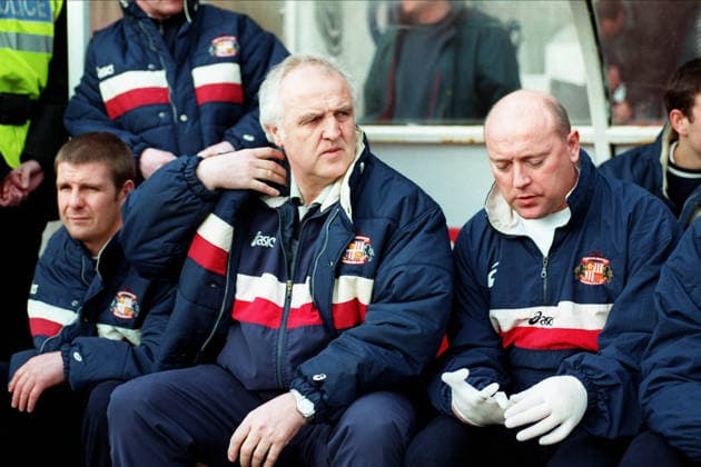 Grimsby Town V Sunderland, League Division One Bobby Saxton of Sunderland on team bench during the League Division One match between Grimsby Town and Sunderland at Blundell Park on March 13, 1999 in Grimsby, England. Grimsby Blundell Park England United Kingdom Copyright: xAllstarxPicturexLibraryxLtdx