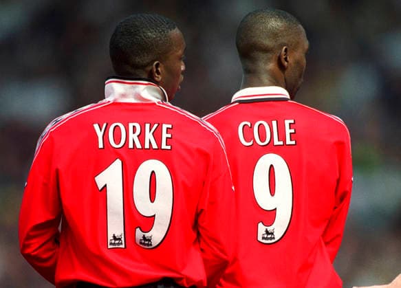 Leeds United V Manchester United, ManU Premier League Dwight Yorke of Manchester United and Andy Cole of Manchester United in wall back view during the Premier League match between Leeds United and Manchester United at Elland Road on April 25, 1999 in Leeds, England. Leeds Elland Road England United Kingdom Copyright: xAllstarxPicturexLibraryxLtdx
