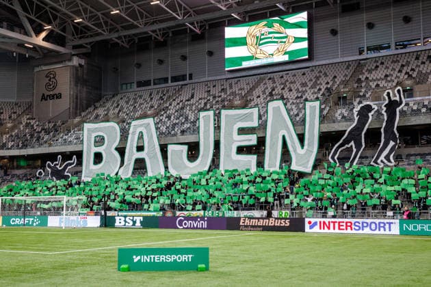 260402 Fans of Hammarby with a tifo ahead of the UEFA Women s Europa Cup semifinal between Hammarby and Sparta Prague on April 2, 2026 in Stockholm. Photo: Kenta Jönsson BILDBYRAN COP 210 KJ0331 fotboll football soccer fotball europa cup hammarby sparta prague uefa womens europa cup semifinal dam bbeng publik Copyright: KENTAxJÖNSSON BB260402KJ009