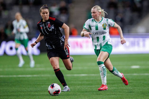 260402 Eliska Sonntagova of Sparta Prague and Emilie Joramo of Hammarby during the UEFA Women s Europa Cup semifinal between Hammarby and Sparta Prague on April 2, 2026 in Stockholm. Photo: Kenta Jönsson BILDBYRAN COP 210 KJ0331 fotboll football soccer fotball europa cup hammarby sparta prague uefa womens europa cup semifinal dam bbeng Copyright: KENTAxJÖNSSON BB260402KJ013