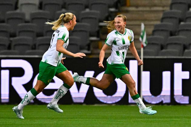 STOCKHOLM, SWEDEN 20260402 Hammarby s Fanny Peterson (right) celebrates with Stina Lennartsson after her 1-0 goal during Thursday s semi-final in the European Cup between Hammarby IF and AC Sparta Prague at 3Arena. STOCKHOLM SWEDEN x10030x