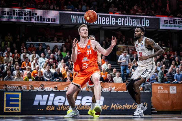 1. Basketball Bundesliga, easyCredit BBL, Saison 2025 2026, Herren, Hauptrunde, 27. Spieltag, 02.04.2026, RASTA Vechta - BMA365 Bamberg Baskets Lars Thiemann ( 21 - RASTA Vechta) in Aktion Vechta RASTA Dome Niedersachsen Deutschland