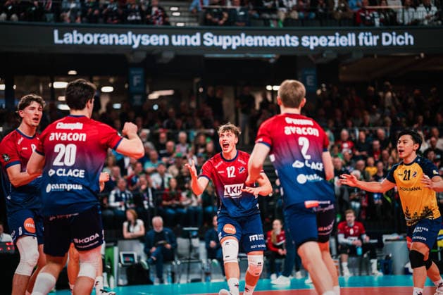 CEV Cup: SVG Lüneburg - Greenyard Maaseik, 02.04.2026 Santeri Välimaa (SVG Lüneburg, 12) jubelt; CEV Volleyball Cup, Halbfinale, Rückspiel: SVG Lüneburg vs. Greenyard Maaseik am 02.04.2026 in der LKH-Arena, Lüneburg Copyright: xBEAUTIFULxSPORTS Tonhäuserx