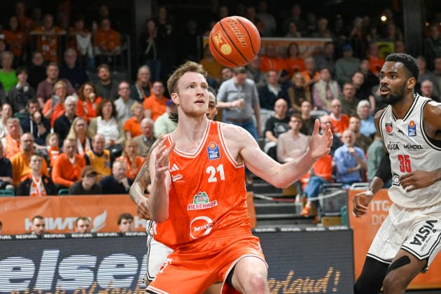 Lars Thiemann (RASTA Vechta, 21) RASTA Vechta vs. BMA365 Baskets Bamberg, easyCredit Basketball Bundesliga, 27. Spieltag, Saison 2025 2026, 02.04.2026, RASTA Vechta vs. BMA365 Baskets Bamberg, easyCredit Basketball Bundesliga, 27. Spieltag, Saison 2025 2026, 02.04.2026 Vechta Copyright: xEibner-Pressefoto RobertxGertzenx EP_RGN