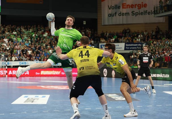 02.04.2026, xovx, Handball Daikin Handball Bundesliga, HSG Wetzlar - TVB Stuttgart v.l. Dominik Mappes (HSG Wetzlar), Lenny Rubin (TVB Stuttgart), Antonio Serradilla (TVB Stuttgart) Wetzlar Buderus-Arena Hessen Deutschland (DE)
