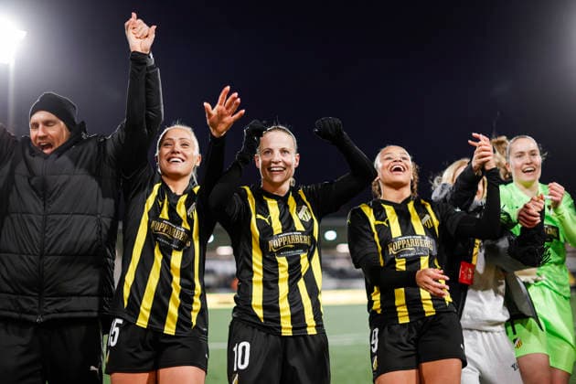 GÖTEBORG, SVERIGE 20260402 Häckens Alva Selerud, Anna Anvegard, Felicia Schröder och malvakten Fanney Birkisdottir jublar efter torsdagens semifinal i Europa Cup mellan BK Häcken och Eintracht Frankfurt pa Nordic Wellness arena (Hisingen Arena). GÖTEBORG SVERIGE x9200x