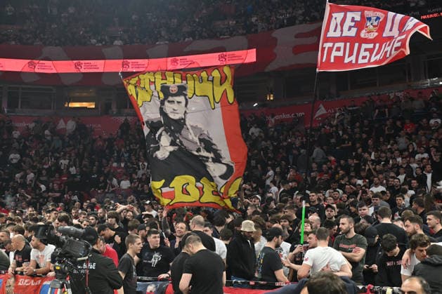 CRVENA ZVEZDA vs PARTIZAN SUPPORTERS basketball Crvena zvezda vs Parizan Euroleague at Beogradska arena, Belgrade 02.04.2026 Foto: BASKETBALL, EUROLEAGUE, CRVENA ZVEZDA, RED STAR, PARTIZAN Belgrade Belgrade arena Serbia Copyright: xMarkoxMetlas xMNxPressx