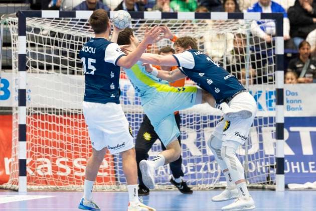 Bergischer HC gegen VfL Gummersbach, 02.04.2026 DUESSELDORF, GERMANY - APRIL 2: Julian Köster (7, VfL Gummersbach) während dem HBL Bundesliga Spiel zwischen Bergischer HC gegen VfL Gummersbach at Mitsubishi Electric HALLE am 27.Spieltag. April 2, 2026 in Duesseldorf, Germany. Copyright: xBEAUTIFULxSPORTS KennyxBeelex