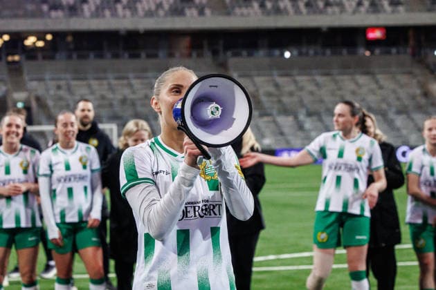 260402 Alice Carlsson of Hammarby celebrates after the UEFA Women s Europa Cup semifinal between Hammarby and Sparta Prague on April 2, 2026 in Stockholm. Photo: Kenta Jönsson BILDBYRAN COP 210 KJ0331 fotboll football soccer fotball europa cup hammarby sparta prague uefa womens europa cup semifinal dam bbeng jubel Copyright: KENTAxJÖNSSON BB260402KJ036