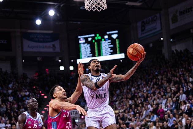 easyCredit Basketball Bundesliga: Telekom Baskets Bonn - MLP Academics Heidelberg; 02.04.2026 Michael Weathers (MLP ACADEMICS HEIDELBERG 20) am Korb - easyCredit Basketball Bundesliga: Telekom Baskets Bonn - MLP Academics Heidelberg; 02.04.2026, Telekom Dome Bonn Copyright: xBEAUTIFULxSPORTS Derixx