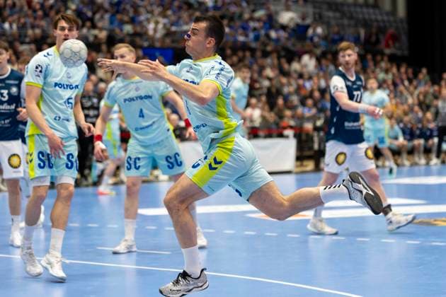 Bergischer HC gegen VfL Gummersbach, 02.04.2026 DUESSELDORF, GERMANY - APRIL 2: Milos Vujovic (6, VfL Gummersbach) während dem HBL Bundesliga Spiel zwischen Bergischer HC gegen VfL Gummersbach at Mitsubishi Electric HALLE am 27.Spieltag. April 2, 2026 in Duesseldorf, Germany. Copyright: xBEAUTIFULxSPORTS KennyxBeelex