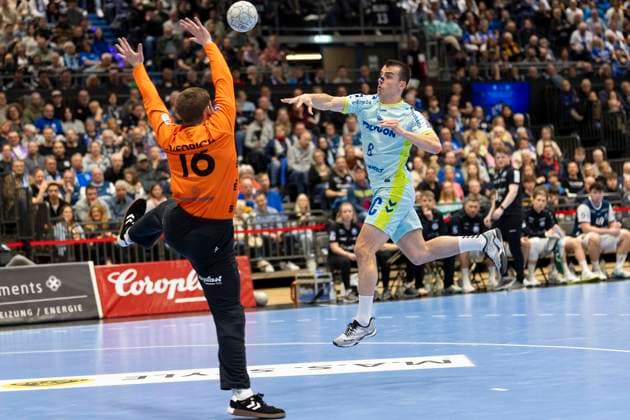 Bergischer HC gegen VfL Gummersbach, 02.04.2026 DUESSELDORF, GERMANY - APRIL 2: Milos Vujovic (6, VfL Gummersbach) während dem HBL Bundesliga Spiel zwischen Bergischer HC gegen VfL Gummersbach at Mitsubishi Electric HALLE am 27.Spieltag. April 2, 2026 in Duesseldorf, Germany. Copyright: xBEAUTIFULxSPORTS KennyxBeelex