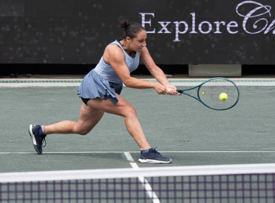 April 2, 2026: Elisabetta Cocciaretto (ITA) loses to Jessica Pegula (USA), Cocciaretto 1-6, 6-1, 7-6, at the Credit One Charleston Open being played at Credit One Staduim in Charleston, South Carolina, {USA} Ã‚ Tennisclix TENNIS 2026: Credit One Charleston Open APRIL 02  - ZUMAc04_ 20260402_zma_c04_049 Copyright: xLesliexBillmanx