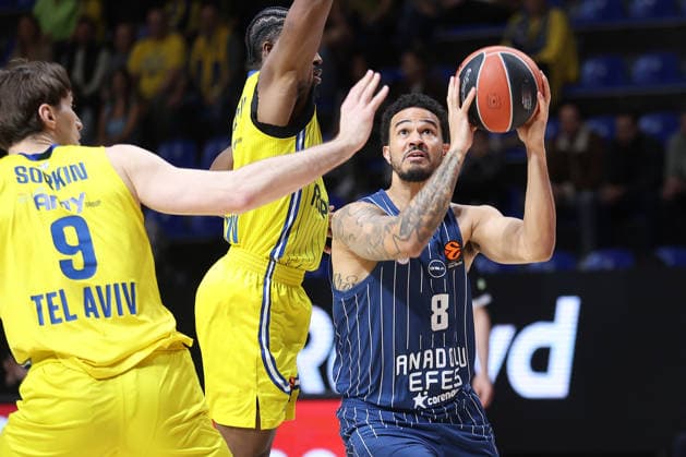 MACCABI vs EFES NICK WEILER BABB, basketball player of EFES during the Euroleague match against Maccabi, at Aleksandar Nikolic Hall. Belgrade, 02.04.2026. photo: Ivica Veselinov MN Press BASKETBALL, EUROLEAGUE, MACCABI, EFES Belgrade Arena Aleksandar Nikolic Serbia Copyright: xMNxPressx