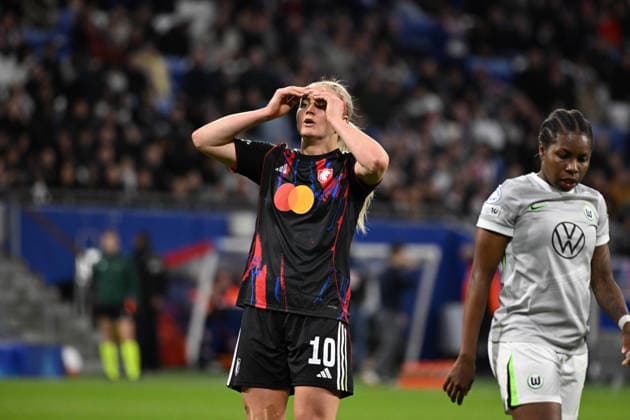 Football : OL Lyonnes vs Wolfsburg- UEFA Women s Champions League - 02 04 2026 Lindsey HEAPS of OL Lyonnes during the second leg of the UEFA Women s Champions League 2025 26 quarter-final between VfL Wolfsburg and OL Lyonnes at Groupama Stadium Decines Charpieu Lyon on April 02 2026 , France LYONFrance  Copyright: xMouradxAllilix