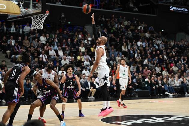 Shavon Shields Paris Basketball - EA7 Emporio Armani Olimpia Milano EuroLeague 2025-26 Parigi, 02 04 2026 Foto M.Ceretti Ciamillo-Castoria Parigi  Copyright: xMassimoxCerettix