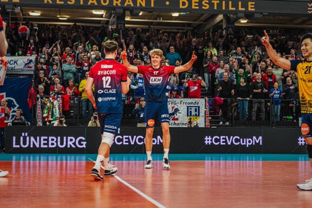 Volleyball Herren CEV Cup 2026 Halbfinale SVG Lüneburg vs. VC Greenyard MAASEIK 02.04.2026 Axel Enlund ( 17 SVG Lüneburg) jubelt