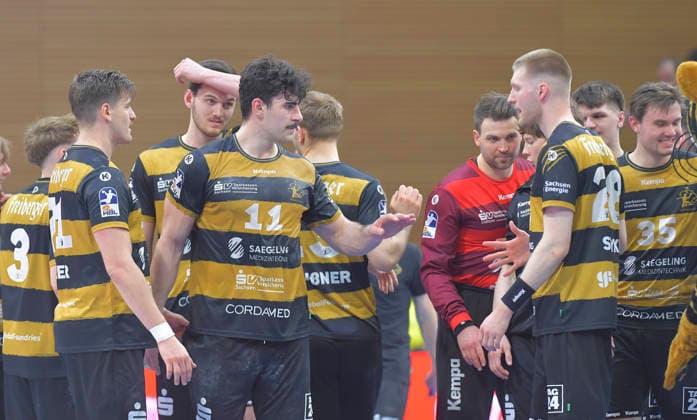 2.4.2026, Dresdner Spieler nach dem Sieg, Mitte Dresdens Doruk Pehlivan, Handball, 2. Bundesliga, HC Elbflorenz Dresden -Eulen Ludwigshafen 32:27, (c) Dresden