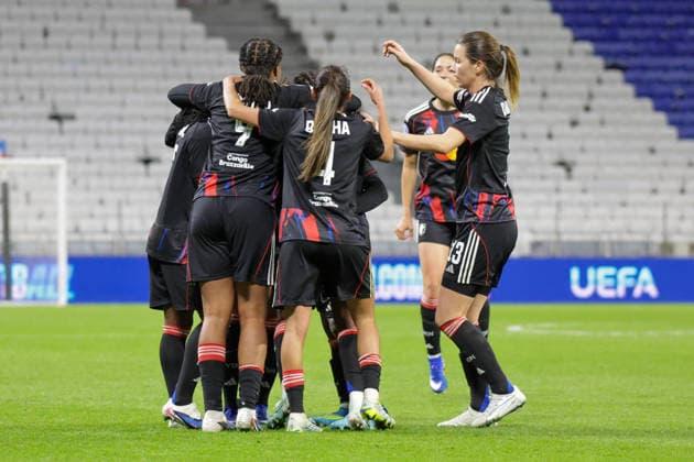 02.04.2026, xgrfx, Fussball UEFA Women s Champions League Viertelfinale , OL Lyonnes - VfL Wolfsburg v.l. Tor, Melchie Dumornay zum 2:0 (OL Lyonnes) (DFL DFB REGULATIONS PROHIBIT ANY USE OF PHOTOGRAPHS as IMAGE SEQUENCES and or QUASI-VIDEO) Lyon