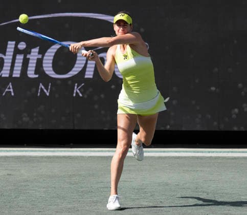 April 2, 2026: Anna Bondar (HUN) loses to Madison Keys (USA) 6-2, 7-5, at the Credit One Charleston Open being played at Credit One Staduim in Charleston, South Carolina, {USA} Ã‚ Tennisclix TENNIS 2026: Credit One Charleston Open APRIL 02  - ZUMAc04_ 20260402_zma_c04_113 Copyright: xLesliexBillmanx
