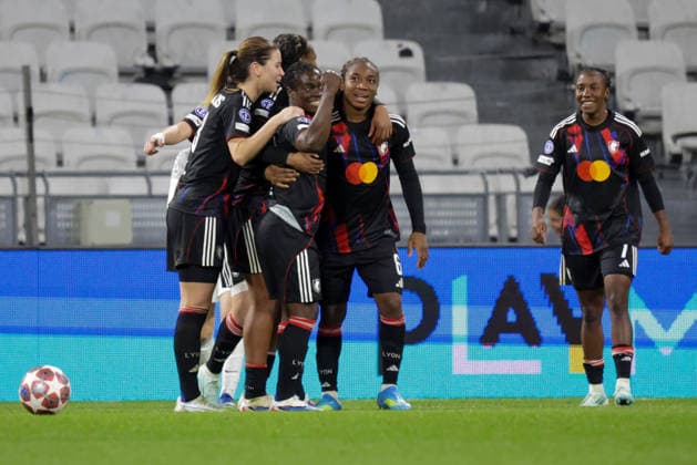 02.04.2026, xgrfx, Fussball UEFA Women s Champions League Viertelfinale , OL Lyonnes - VfL Wolfsburg v.l. Tor, Tabitha Chawinga zum 4:0 (OL Lyonnes) (DFL DFB REGULATIONS PROHIBIT ANY USE OF PHOTOGRAPHS as IMAGE SEQUENCES and or QUASI-VIDEO) Lyon