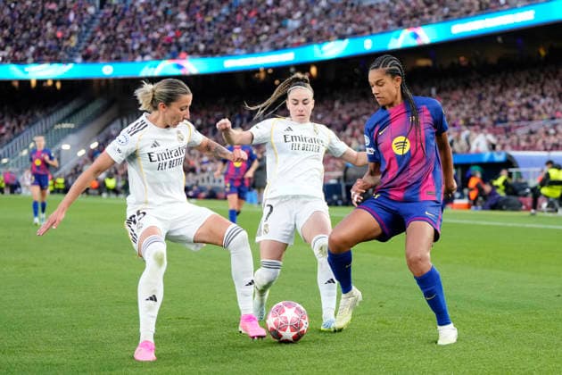 Barcelona FC v Real Madrid CF - UEFA Women s Champions League 2025 26 Quarter-finals Second Leg Esmee Brugts forwards of Barcelona and Spain Netherlands and Sheila Garcia defender of Real Madrid and Spain and Athenea forward of Real Madrid and Spain compete for the ball during the UEFA Women s Champions League 2025 26 Quarter-finals Second Leg match between FC Barcelona, Barca and Real Madrid CF at Spotify Camp Nou on April 2, 2026 in Barcelona, Spain. Barcelona Spain  Copyright: xJosexBretonx originalFilename:bretonhernandez-barcelon260402_npPQM.jpg