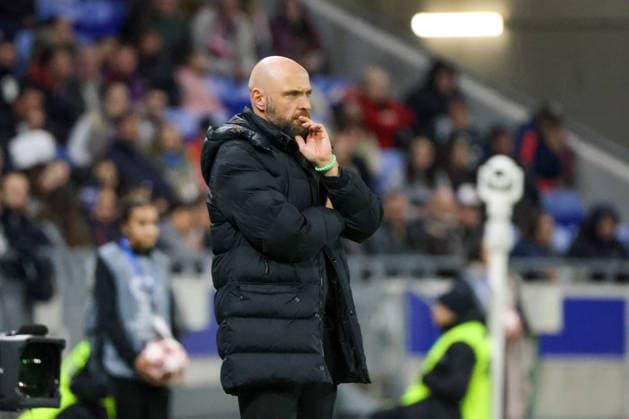Lyon, Frankreich: 02. April 2026 - UEFA Women™s Champions League - Viertelfinale - Rückspiel - OL Lyonnes vs. VfL Wolfsburg Frauen Im Bild: Cheftrainer Stephan Lerch (VfL) Copyright: HMBxMedia MadeleinexFantini