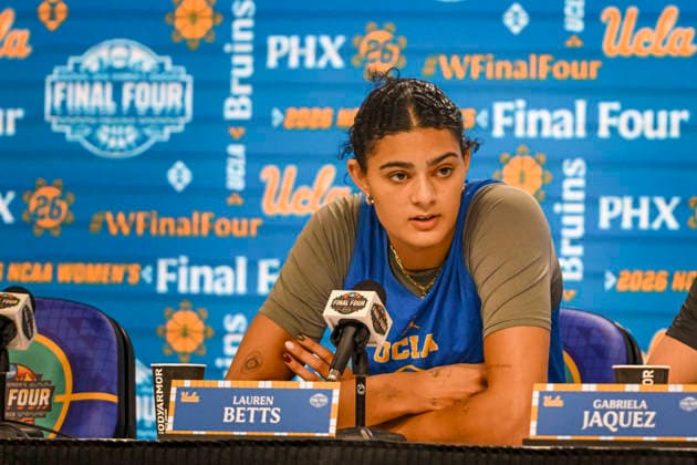 NCAA, College League, USA Final Four Basketball: Texas Longhorns at UCLA Bruins UCLA Bruins center Lauren Betts (51) addresses the media during a press conference, PK, Pressekonferenz at the Mortgage Matchup Center on April 2, 2026 in Phoenix, Arizona. (Thomas Fernandez Image of . Phoenix Arizona United States EDITORIAL USE ONLY Copyright: xImagexofxSportx ThomasxFernandezx iosphotos403663