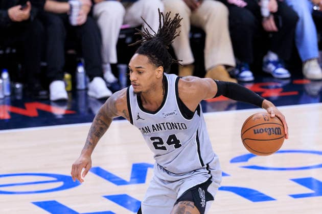 April 2, 2026, Inglewood, California, USA: Devin Vassell 24 of the San Antonio Spurs during their regular season NBA, Basketball Herren, USA game against the Los Angeles Clippers on Thursday April 2, 2026 at Intuit Dome in Inglewood, California. Clippers lose to Spurs, 99-118. ARIANA RUIZ PI Clippers Vs. Spurs  - ZUMAp124 20260402_zaa_p124_029 Copyright: xArianaxRuizx