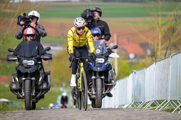 Belgian Wout van Aert pictured in action on the Paterberg climb in Kluisbergen, during a track reconaissance ahead of the Ronde van Vlaanderen Tour des Flandres Tour of Flanders cycling race, Friday 03 April 2026. The 110th edition of the cycling race will take place on Sunday 05 April. DAVIDxPINTENS  x169659542x