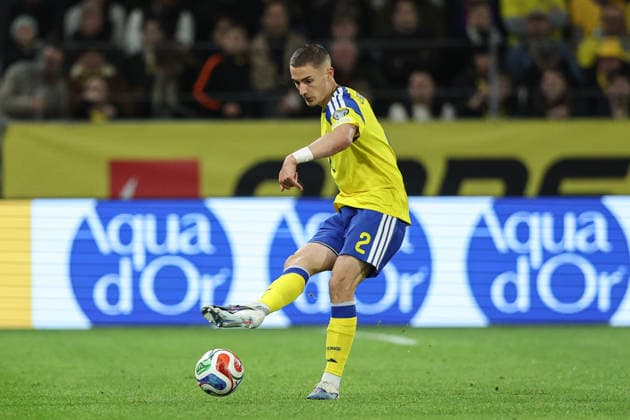 March 31, 2026, Stockholm, Solna, Sweden: Gustaf Lagerbielke of Sweden seen in action during European World Cup play-offs 2026 football match between Sweden and Poland at Strawberry Arena (Solna). Final score; Sweden 3:2 Poland. Stockholm Sweden - ZUMAs197 20260331_aaa_s197_458 Copyright: xGrzegorzxWajdax