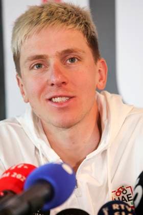 press conference, PK, Pressekonferenz UAE Team Emirates - XRG 03 04 2026 WAREGEM, BELGIUM - APRIL 03 : Pogacar Tadej (SLO) of UAE Team Emirates XRG talking to the press during a press conference of team UAE Team Emirates - XRG ahead of the 110th edition of Ronde van Vlaanderen an UCI World Tour 1.UWT one day cycling road race for Men Elite of 271 km with start in Antwerpen and finish in Oudenaarde on April 3, 2026 in Waregem, Belgium, 03 04 2026 Waregem Belgium  Copyright: xGiannixBarbieuxx