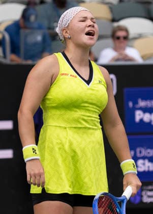 April 3, 2026: Diana Schnaider (RUS) loses to Jessica Pegula (USA) 3-6, 6-3, 6-2, at the Credit One Charleston Open being played at Credit One Staduim in Charleston, South Carolina, {USA} Ã‚ Tennisclix Charleston USA - ZUMAc04_ 20260403_zma_c04_020 Copyright: xLesliexBillmanx