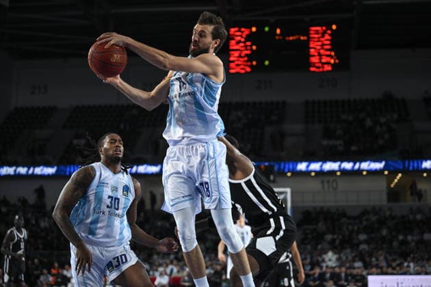 Turk Telekom v Cosea - EuroCup Basketball ANKARA, TURKIYE - APRIL 3: Dogus Ozdemiroglu (18) of Turk Telekom in action during EuroCup Basketball second semifinal match between Turk Telekom and Cosea at Ankara Arena in Ankara, Turkiye on April 3, 2026. Abdullah Guclu Anadolu Ankara Turkey. Editorial use only. Please get in touch for any other usage.  Copyright: x2026xAnadoluxAbdullahxGuclux