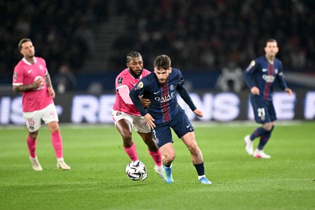 Paris Saint-Germain v Toulouse FC - Ligue 1 McDonald s 2025 2026 03 Mark MCKENZIE (tfc) - 07 Khvicha KVARATSKHELIA (psg) during the Ligue 1 McDonald s match between Paris and Toulouse at Parc des Princes on April 3, 2026 in Paris, France. Paris France  Copyright: xFEPx 776348342