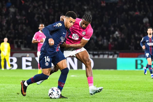 FOOTBALL : Paris Saint Germain vs Toulouse FC - Ligue 1 - JournÃ e 28 - 03 04 2026 Desire Doue (Paris SG) Dayann Methalie (Toulouse FC) ParisFrance  Copyright: xBaptistexAutissierx