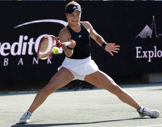 April 3, 2026: Anna Kalinskaya (RUS) loses to Iva Jovic (USA) 6-3, 6-4, at the Credit One Charleston Open being played at Credit One Staduim in Charleston, South Carolina, {USA} Ã‚ Tennisclix Charleston USA - ZUMAc04_ 20260403_zma_c04_043 Copyright: xLesliexBillmanx