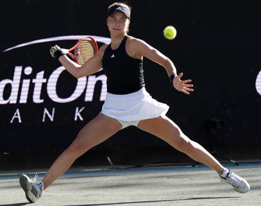 April 3, 2026: Anna Kalinskaya (RUS) loses to Iva Jovic (USA) 6-3, 6-4, at the Credit One Charleston Open being played at Credit One Staduim in Charleston, South Carolina, {USA} Ã‚ Tennisclix Charleston USA - ZUMAc04_ 20260403_zma_c04_046 Copyright: xLesliexBillmanx