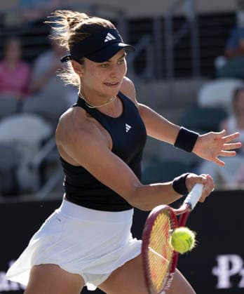April 3, 2026: Iva Jovic (USA) defeated Anna Kalinskaya (RUS) 6-3, 6-4 at the Credit One Charleston Open being played at Credit One Staduim in Charleston, South Carolina USA Ã‚ Tennisclix Charleston USA - ZUMAc04_ 20260403_zma_c04_085 Copyright: xLesliexBillmanx