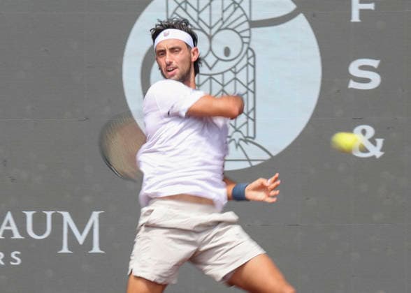 HOUSTON, TX - APRIL 03: Thiago Agustin Tirante (ARG) in action during the singles quarterfinals of the Men™s Clay Court Championship on April 3, 2026 at River Oaks Country Club in Houston, Texas. (Photo by Leslie Plaza Johnson Icon Sportswire) TENNIS: APR 03 US Men s Clay Court Championship EDITORIAL USE ONLY Icon260403112