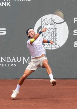 HOUSTON, TX - APRIL 03: Thiago Agustin Tirante (ARG) in action during the singles quarterfinals of the Men™s Clay Court Championship on April 3, 2026 at River Oaks Country Club in Houston, Texas. (Photo by Leslie Plaza Johnson Icon Sportswire) TENNIS: APR 03 US Men s Clay Court Championship EDITORIAL USE ONLY Icon260403128
