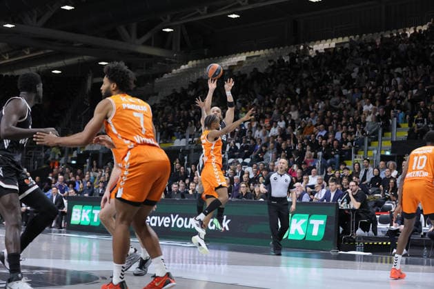 03 Carsen EDWARDS Virtus Bologna Match BASKETBALL - EUROLEAGUE Virtus Bologna vs Valencia Basket 03-04-2026 during Virtus Bologna vs Valencia BC, Basketball Euroleague match in Bologna, Italy, April 03 2026  Copyright: xValentinoxOrsini IPAxSportx xipa-agency.netx xx IPA_73742141 IPA_Agency_IPA73742141