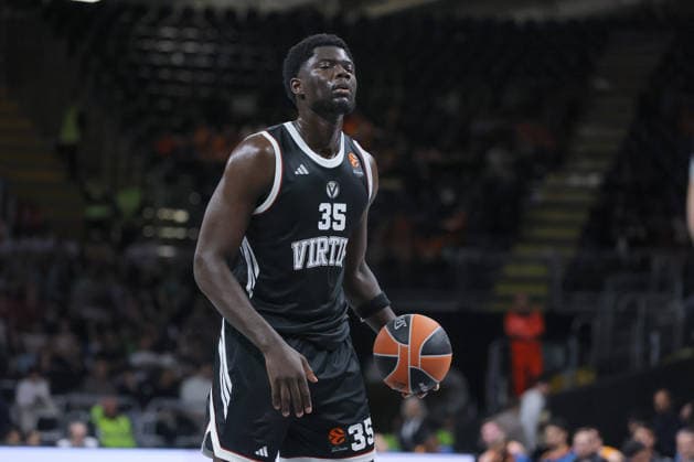 35 Mouhamet DIOUF Virtus Bologna Match BASKETBALL - EUROLEAGUE Virtus Bologna vs Valencia Basket 03-04-2026 during Virtus Bologna vs Valencia BC, Basketball Euroleague match in Bologna, Italy, April 03 2026  Copyright: xValentinoxOrsini IPAxSportx xipa-agency.netx xx IPA_73742150 IPA_Agency_IPA73742150