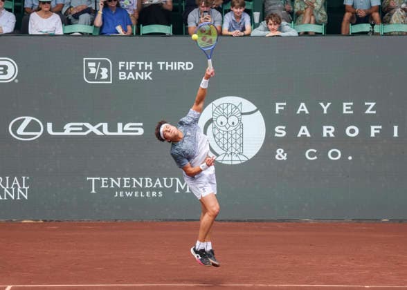 HOUSTON, TX - APRIL 03: Ben Shelton (USA) serves the ball during the singles quarterfinals of the Men™s Clay Court Championship on April 3, 2026 at River Oaks Country Club in Houston, Texas. (Photo by Leslie Plaza Johnson Icon Sportswire) TENNIS: APR 03 US Men s Clay Court Championship EDITORIAL USE ONLY Icon260403096