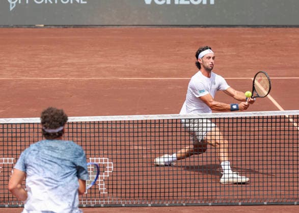 HOUSTON, TX - APRIL 03: Thiago Agustin Tirante (ARG) returns the ball to Ben Shelton (USA) during the singles quarterfinals of the Men™s Clay Court Championship on April 3, 2026 at River Oaks Country Club in Houston, Texas. (Photo by Leslie Plaza Johnson Icon Sportswire) TENNIS: APR 03 US Men s Clay Court Championship EDITORIAL USE ONLY Icon260403116