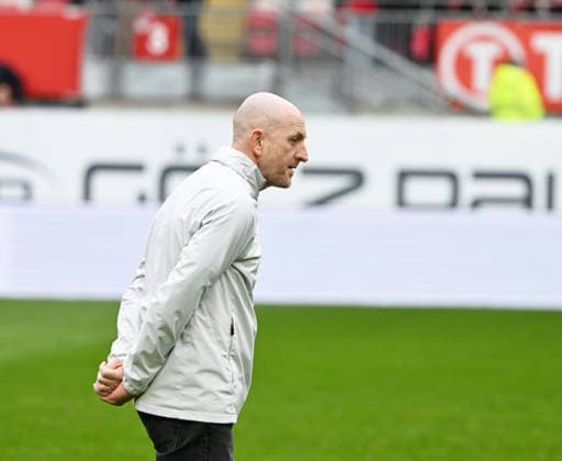 Fussball - 2. Bundesliga - Saison 2025 26 1. FC Kaiserslautern 04.04.2026 Fritz-Walter-Stadion 1. FC Kaiserslautern (fck) - Fortuna Düsseldorf (dus) Trainer Torsten LIEBERKNECHT (1. FC Kaiserslautern) 1. FC Kaiserslautern