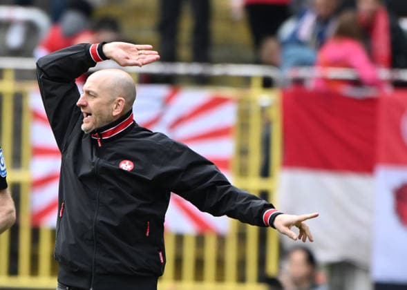 Fussball - 2. Bundesliga - Saison 2025 26 1. FC Kaiserslautern 04.04.2026 Fritz-Walter-Stadion 1. FC Kaiserslautern (fck) - Fortuna Düsseldorf (dus) Trainer Torsten LIEBERKNECHT (1. FC Kaiserslautern) 1. FC Kaiserslautern