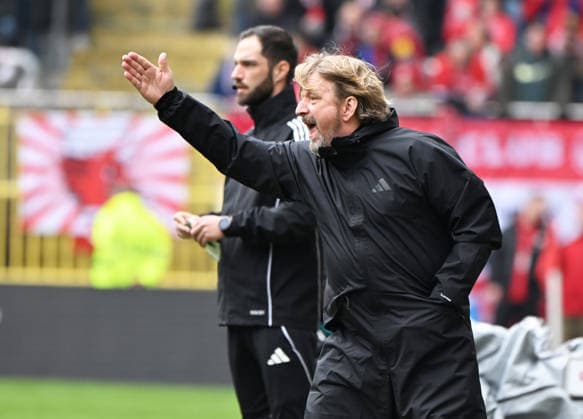 Fussball - 2. Bundesliga - Saison 2025 26 1. FC Kaiserslautern 04.04.2026 Fritz-Walter-Stadion 1. FC Kaiserslautern (fck) - Fortuna Düsseldorf (dus) Sven MISLINTAT (dus) 1. FC Kaiserslautern *** Soccer 2 Bundesliga Season 2025 26 1 FC Kaiserslautern 04 04 2026 Fritz Walter Stadion 1 FC Kaiserslautern fck Fortuna Düsseldorf dus Sven MISLINTAT dus 1 FC Kaiserslautern