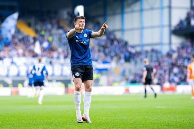 04.04.2026 - Fußball, 2025 2026, 2. Bundesliga, 28. Spieltag, DSC Arminia Bielefeld - SV Darmstadt 98: Semir Telalovic (Bielefeld) jubelt nach seinem Tor zum 1:1 DFL REGULATIONS PROHIBIT ANY USE OF PHOTOGRAPHS AS IMAGE SEQUENCES AND OR QUASI-VIDEO.